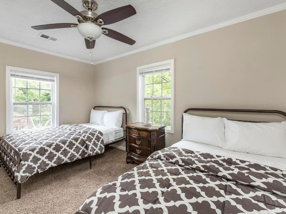 Gorgeous East Village Home Near Downtown Sleeps 12 5 Bedrooms Coffee Bbq Ac Parking Ατλάντα Εξωτερικό φωτογραφία